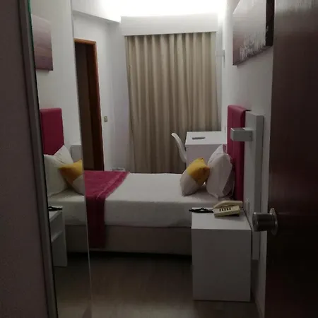 Santa Cecilia Hotell