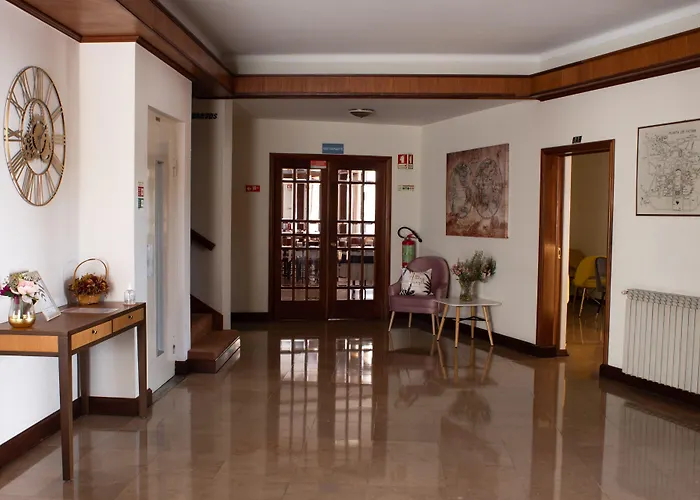 Hotel Santa Cecília 2*